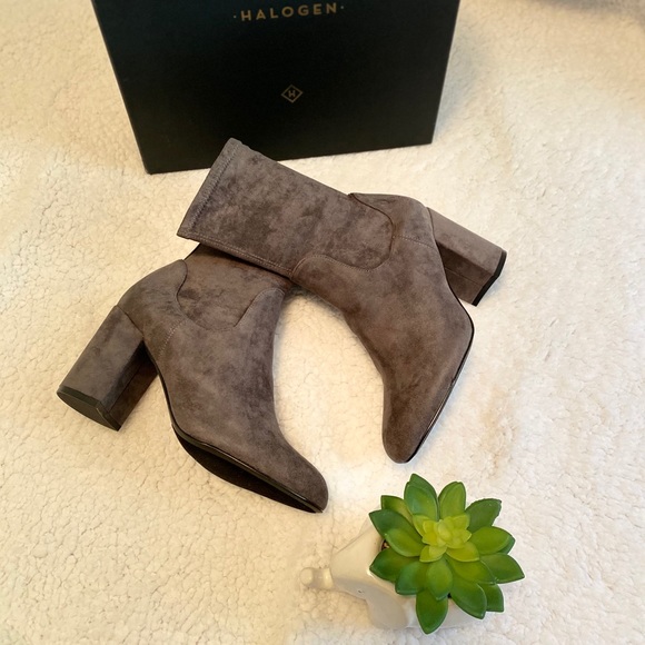 🌺 NIB Halogen Stretch Bootie 🌺 - Picture 1 of 6